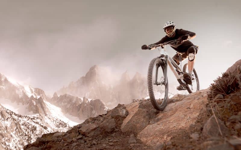 Pourquoi Choisir des Poignées de VTT Ergonomiques : Avantages pour les Cyclistes Transport pourquoi choisir poignees vtt ergonomiques avantages cyclistes 4 1