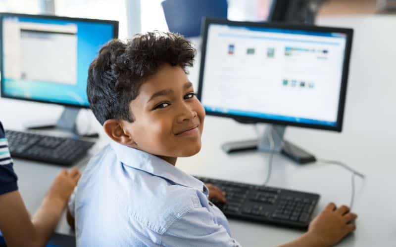 Les Avantages des Tapis de Souris Ergonomiques dans le Milieu Scolaire Les Avantages des Tapis de Souris Ergonomiques dans le Milieu Scolaire Bureautique avantages tapis souris ergonomiques milieu scolaire 3