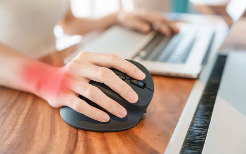 Comment les Tapis de Souris Ergonomiques Peuvent Prévenir les Troubles Musculo-Squelettiques Comment les Tapis de Souris Ergonomiques Peuvent Prévenir les Troubles Musculo-Squelettiques Bureautique comment tapis souris ergonomiques peuvent prevenir troubles musculo squelettiques 3
