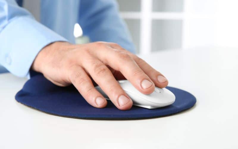 L'Impact des Tapis de Souris Ergonomiques sur la Productivité au Travail L'Impact des Tapis de Souris Ergonomiques sur la Productivité au Travail Bureautique impact tapis souris ergonomiques productivite travail 8