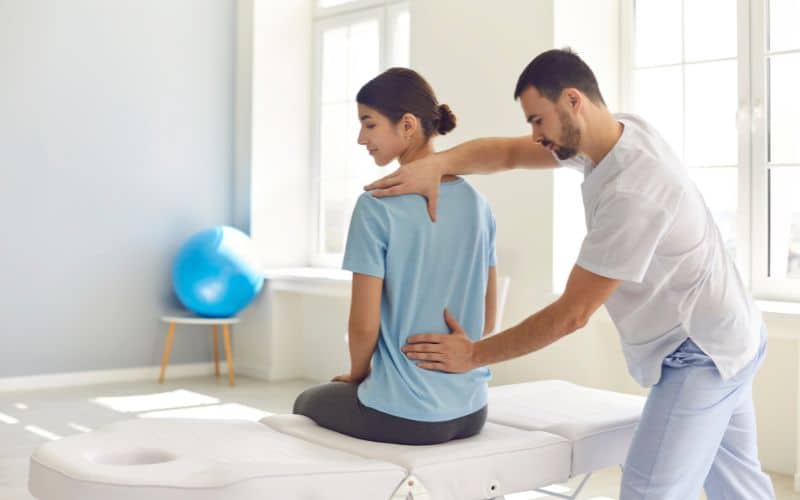 Lombalgie : Comprendre les causes et adopter les bonnes pratiques pour prévenir et traiter Lombalgie : Comprendre les causes et adopter les bonnes pratiques pour prévenir et traiter Innovation lombalgie comprendre causes adopter bonnes pratiques prevenir traiter 1